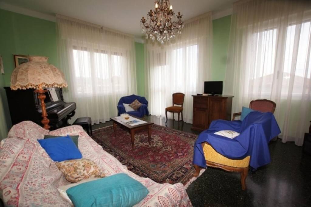 Casa Belvedere 迪亚诺卡斯泰洛 外观 照片